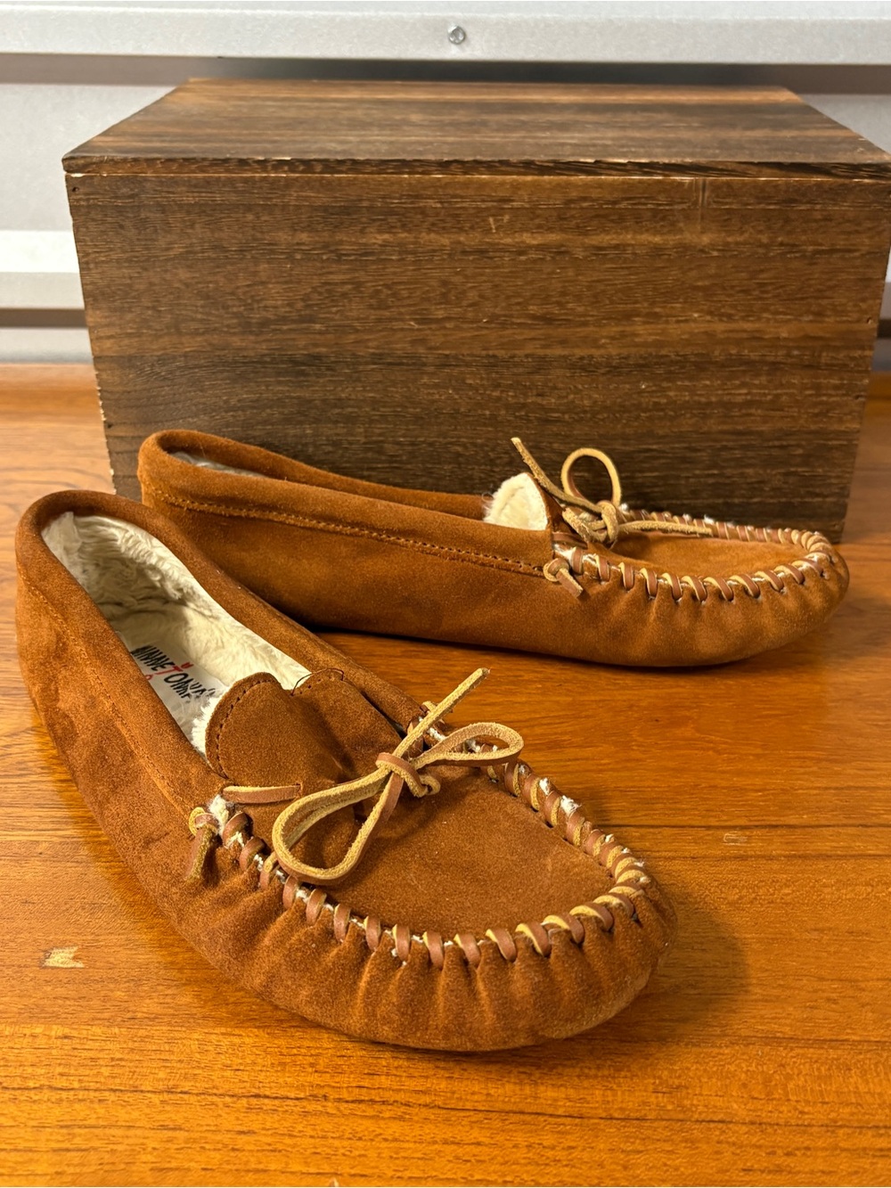 Minnetonka Men Brown Suede Soft Sole Slipper Moccasin 763 Size 12